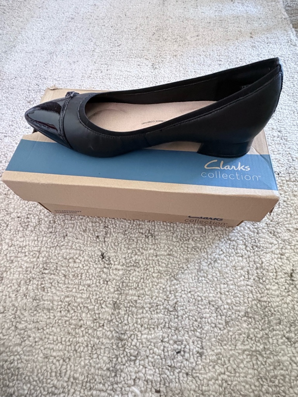 Clarks Black Pointed-Toe Low Heel Ballet Flat with Patent Cap